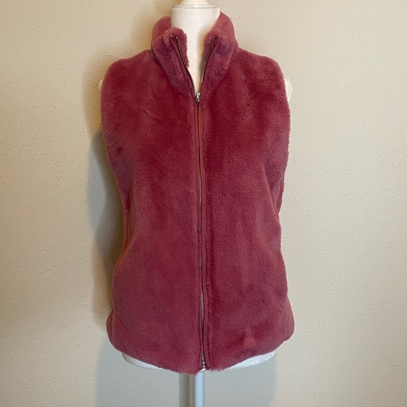 NWT J. Crew Faux Fur Vest - Picture 1 of 5